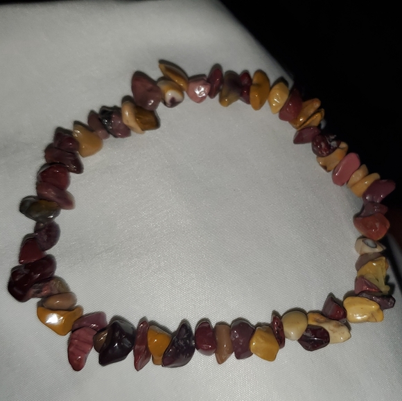 Mookaite Handmade Stretch Bracelet - Picture 2 of 6